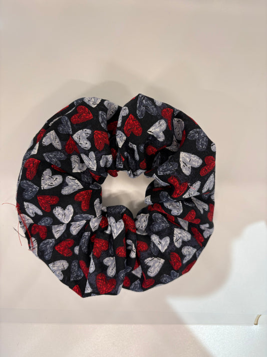 Black and white hearts XL scrunchie